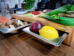 Continenta Planche à Découper Bois De Caoutchouc Avec 3 Planches En Fer Blanc -nordicnest Boutique 508563 01 4 EnvironmentImage 2ee9c448df