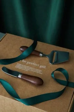 Sagaform Couteau à Beurre Et Rabot à Fromage Astrid -nordicnest Boutique 567209 01 3 EnvironmentImage bf1023f480