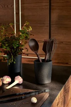 Rosendahl Louche En Bois Rå -nordicnest Boutique 568694 01 4 EnvironmentImage 19c4ac5ec1 2