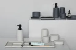 Serax Bocal De Stockage Ovale Avec Couvercle Cose Haut 6,5x10,2 Cm -nordicnest Boutique 570909 01 11 EnvironmentImage db8a20913f