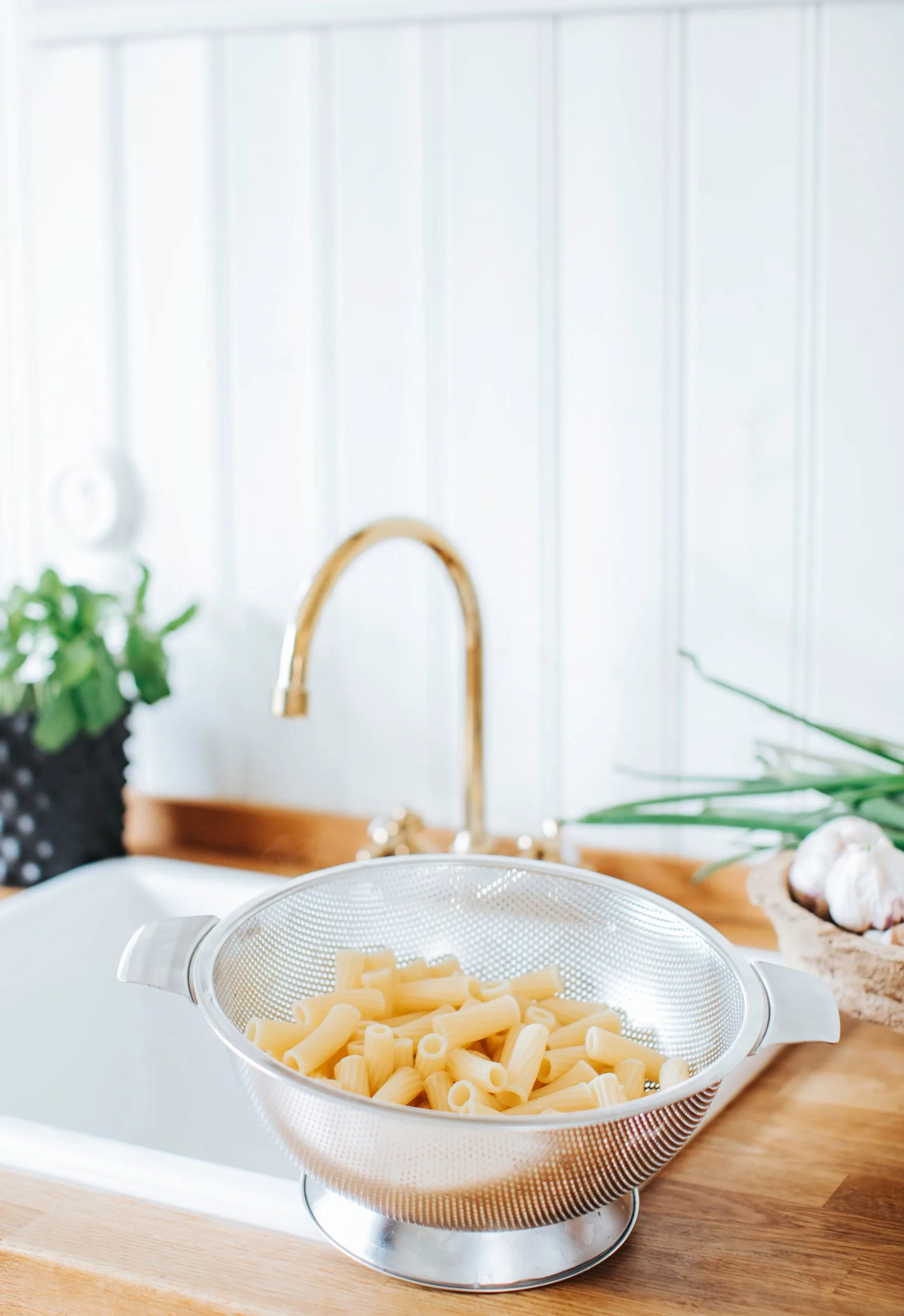 Passoire Dara Ø28,5 cm Dorre Passoire Dara Ø28,5 Cm -nordicnest Boutique 571085 01 4 EnvironmentImage 525cb0ed73 scaled