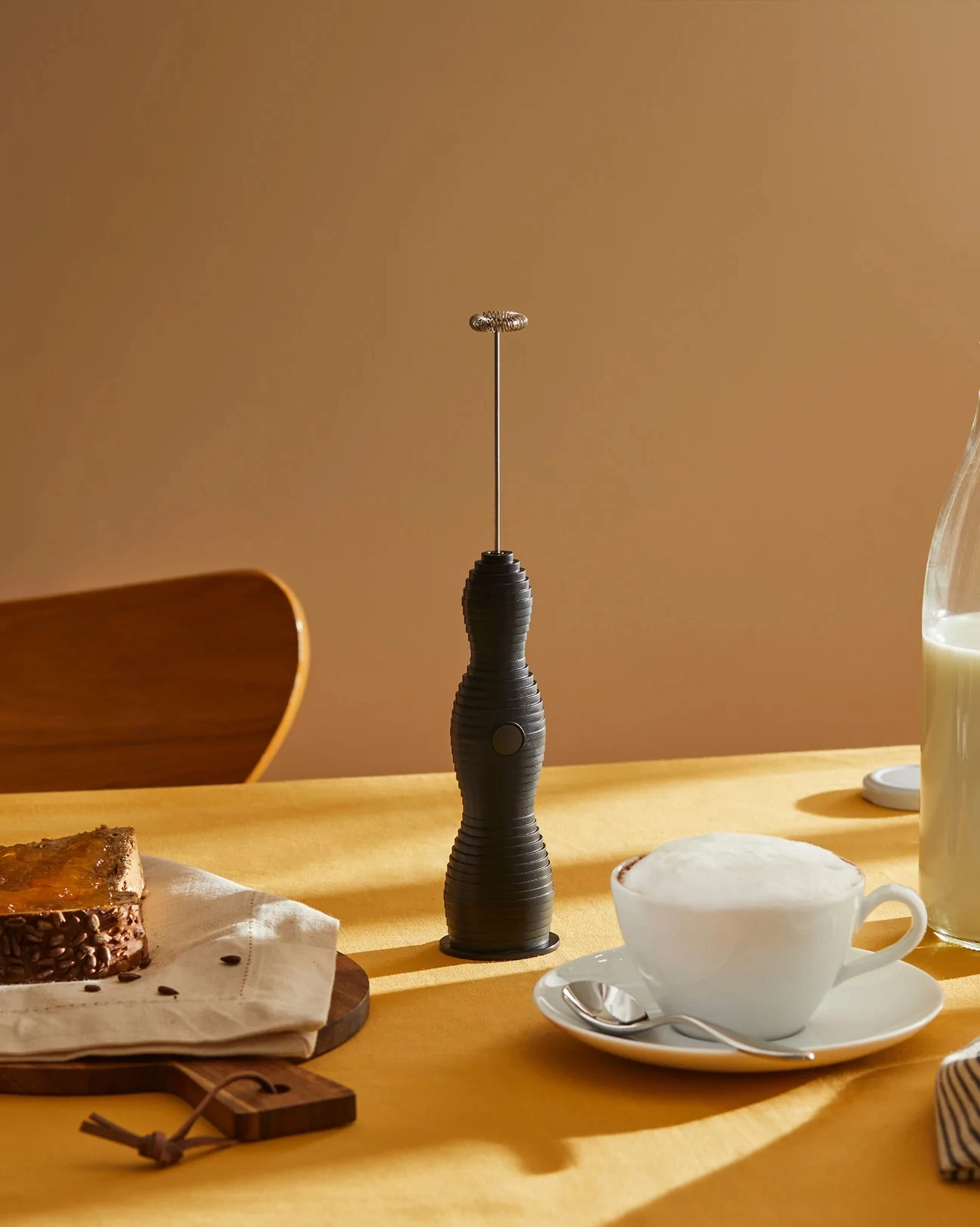 Mousseur à lait Pulcina 27,5 cm Alessi Mousseur à Lait Pulcina 27,5 Cm -nordicnest Boutique 571213 01 5 EnvironmentImage e40b7d2697