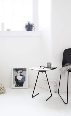 Moebe Table D'appoint Portable Ø45 Cm -nordicnest Boutique 571786 01 41 EnvironmentImage f5d5cb9a43